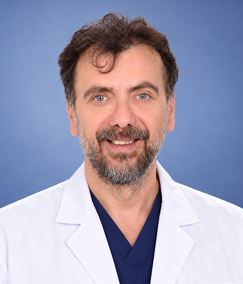 Profesor asociado Cemal Kara