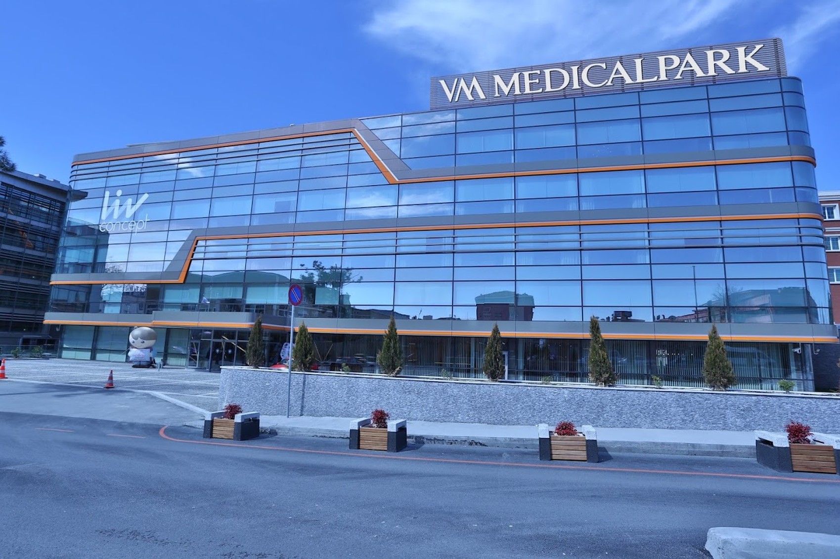 Istanbul Aydın University VM Medical Park Florya Hospital