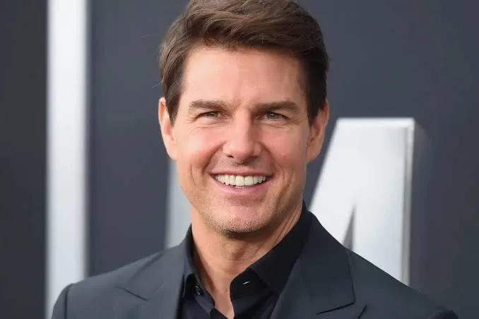 Tom Cruise celebrity dental implant