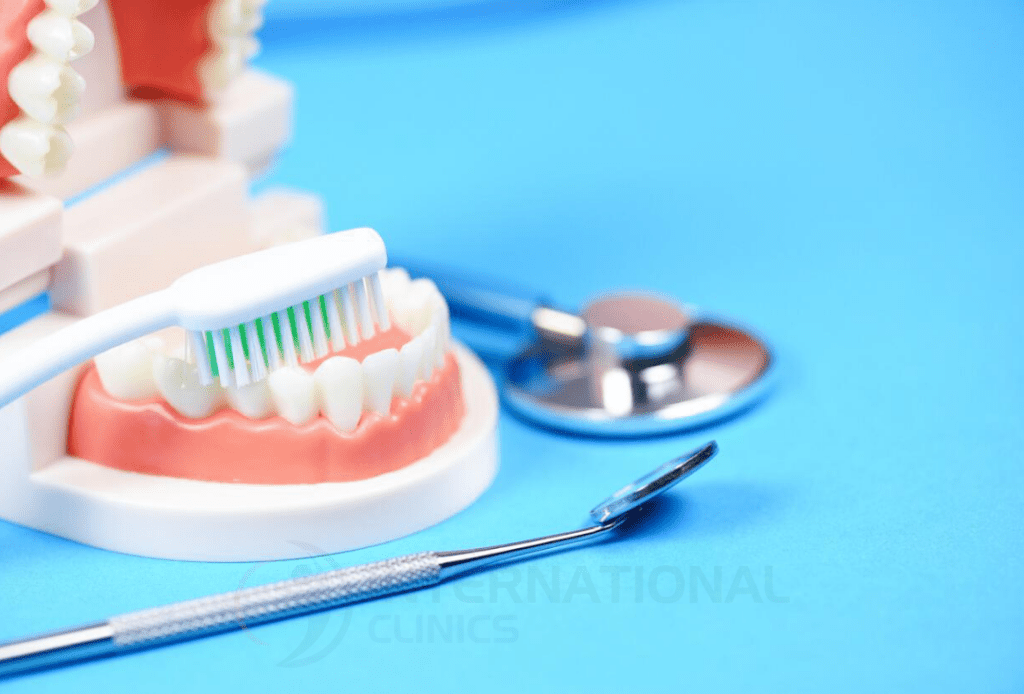 ينصح أطباء الأسنان بتفريش الأسنان بالمعجون المناسب مرتين في اليوم دون الإفراط في استخدامها