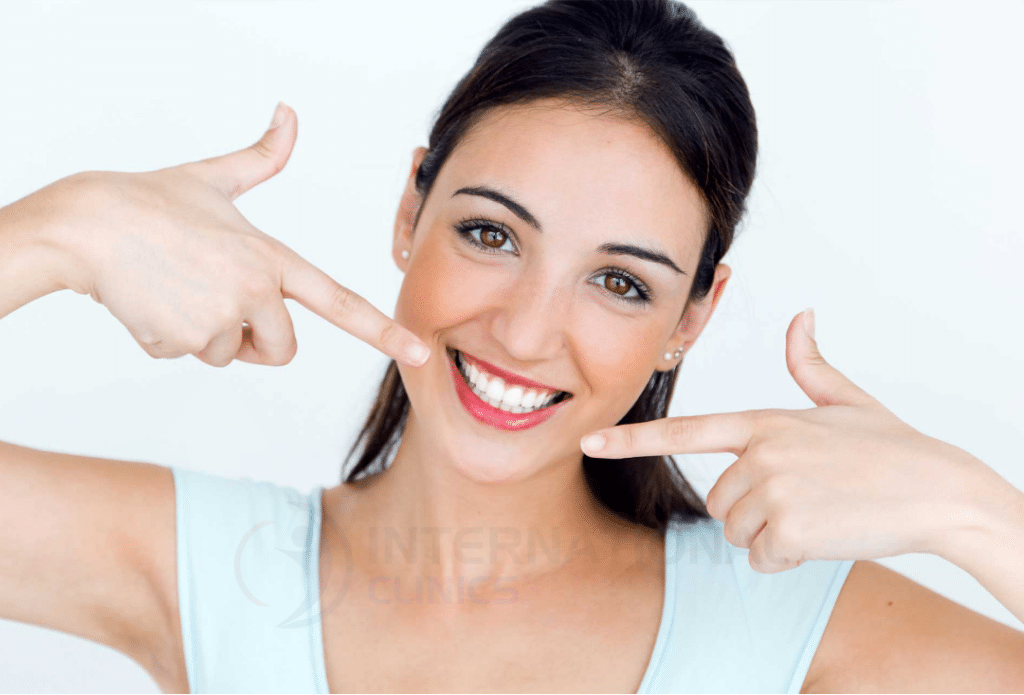 أنواع ابتسامة هوليوود