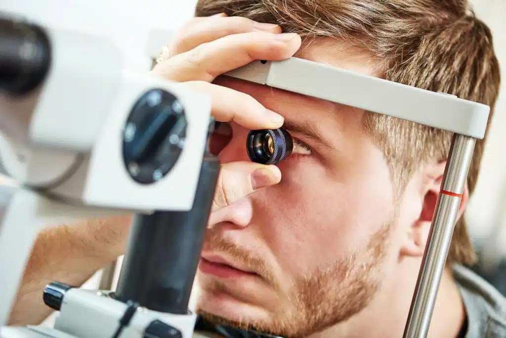 المرشحوت لعملية جراحة العيون بالليزر في تركيا